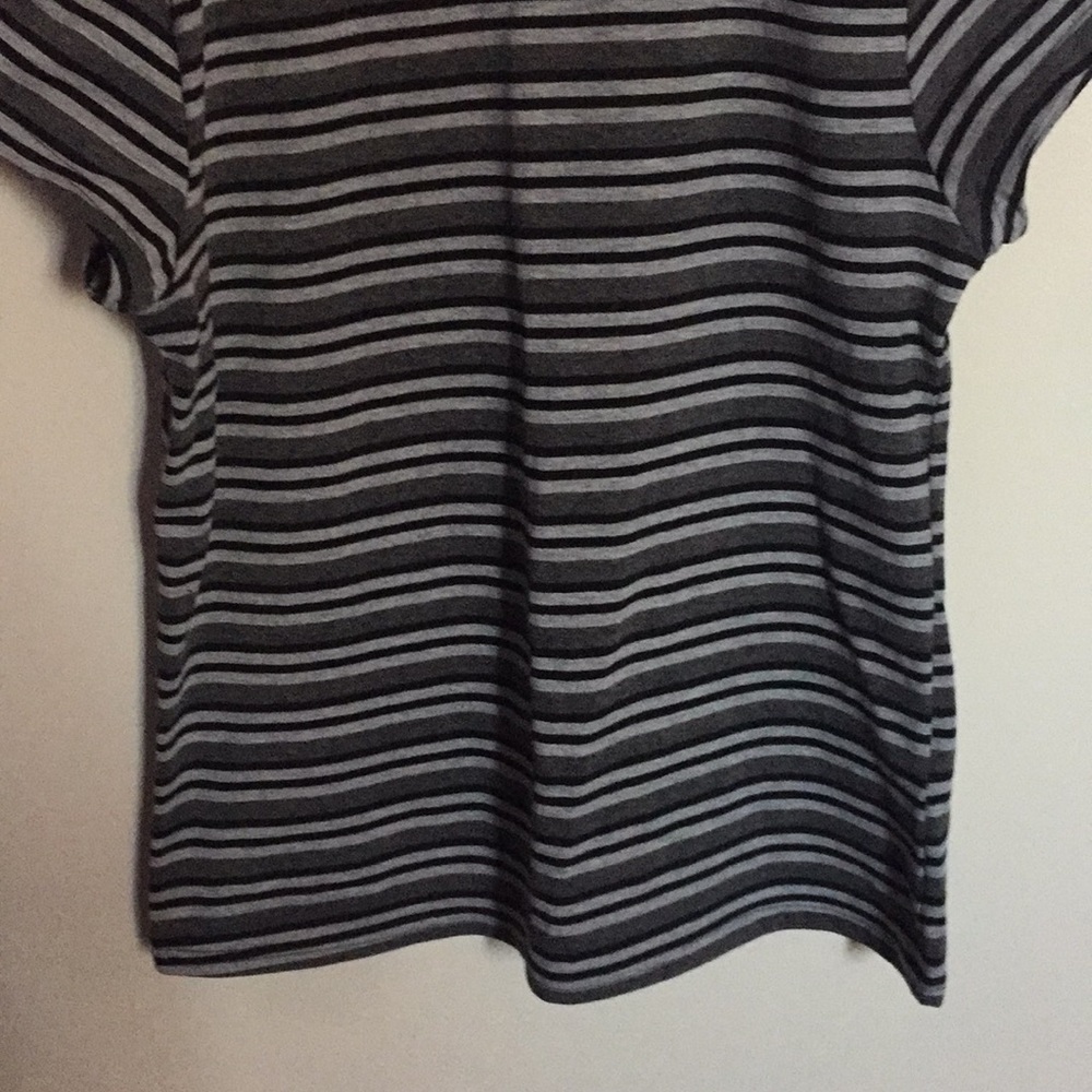 T-shirt - Picture 3 of 5